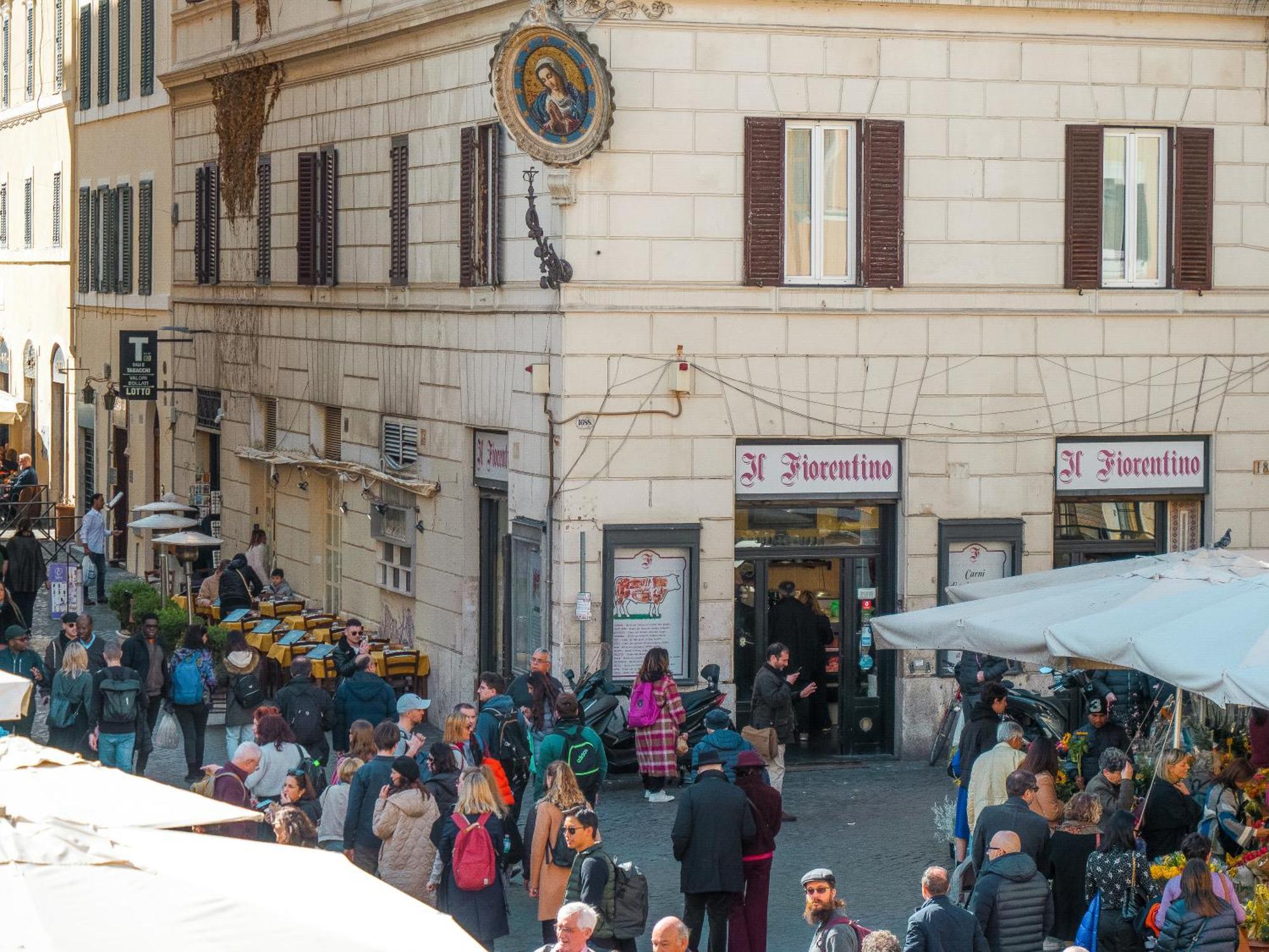 View On Campo De Fiori Irex Apartment Roma Exterior foto